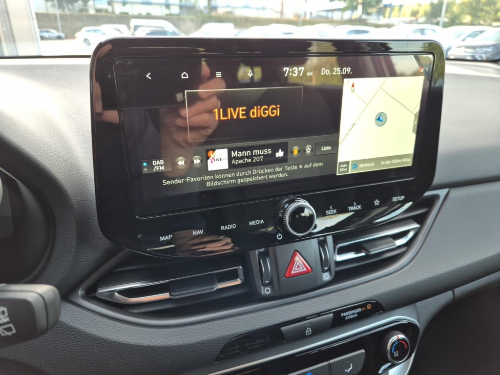 HYUNDAI i30 1.5 Gasoline 97hp - ref: 7-44215 - Photo 16