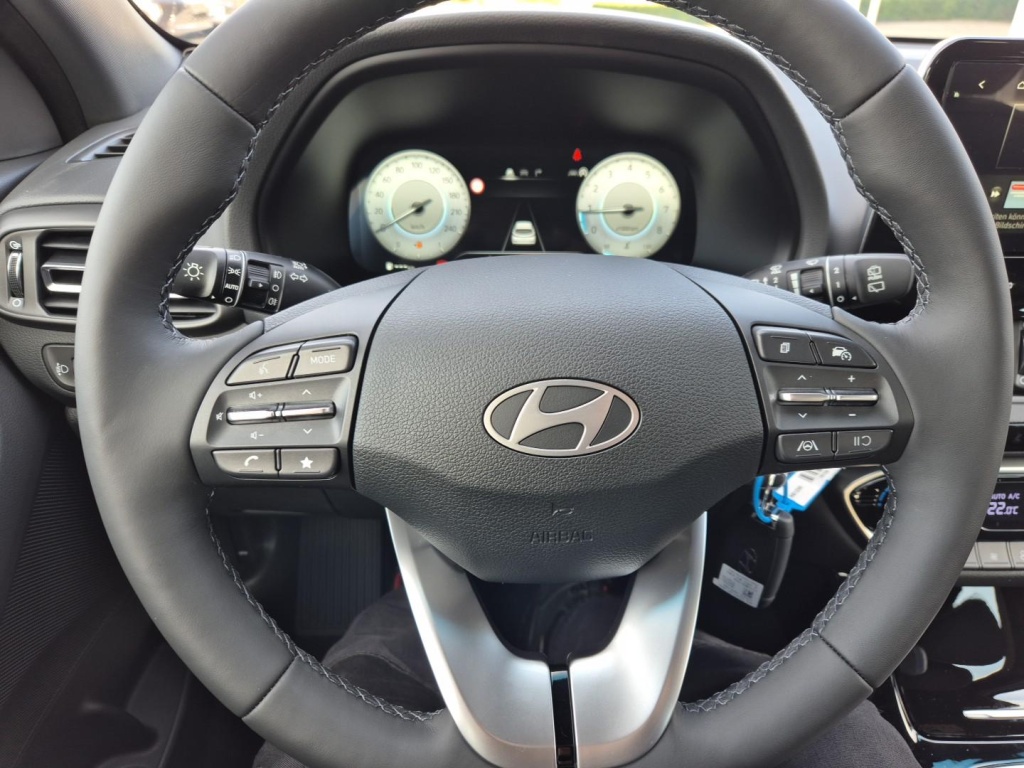 HYUNDAI i30 1.5 Gasoline 97hp - ref: 7-44224 - Photo 15