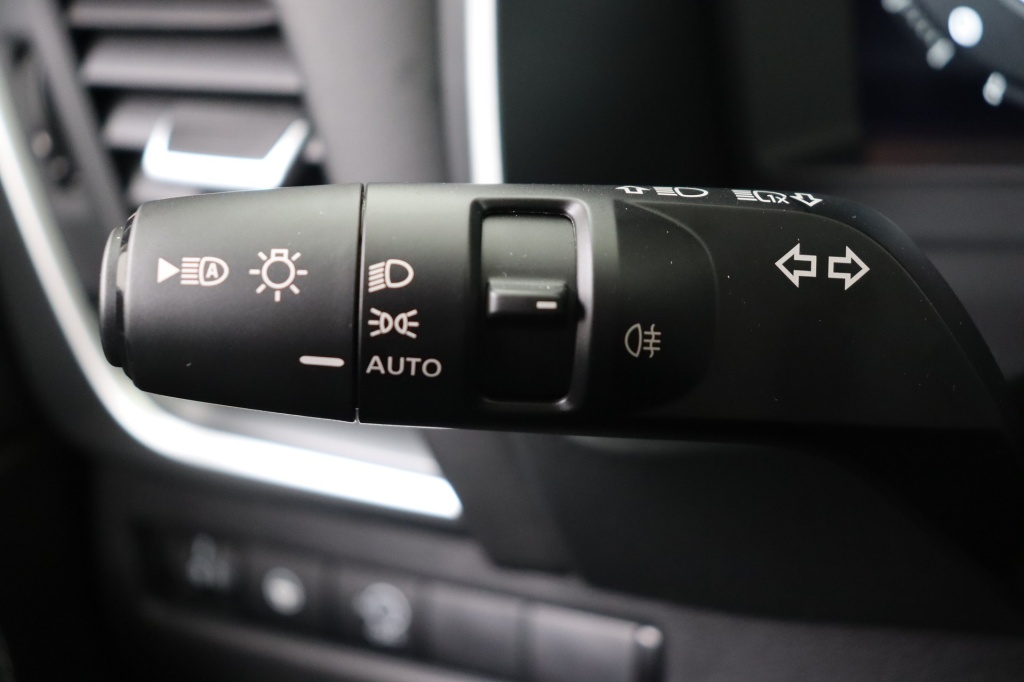 NISSAN Qashqai N-Connecta + Cold pack + Glassroof 1.3 DIG-T Mild Hybrid 158 hp 2WD X-TRONIC - ref: 7-45116 - Photo 18