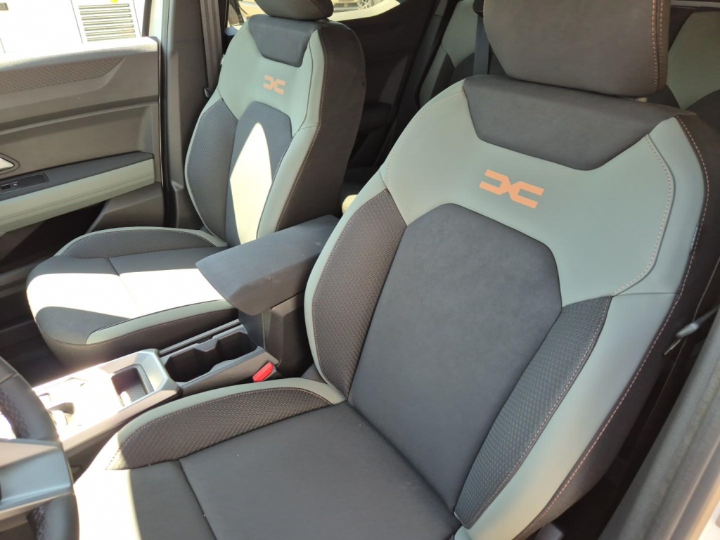 DACIA Duster 1.6 Hybrid 140hp - ref: 7-45251 - Photo 12