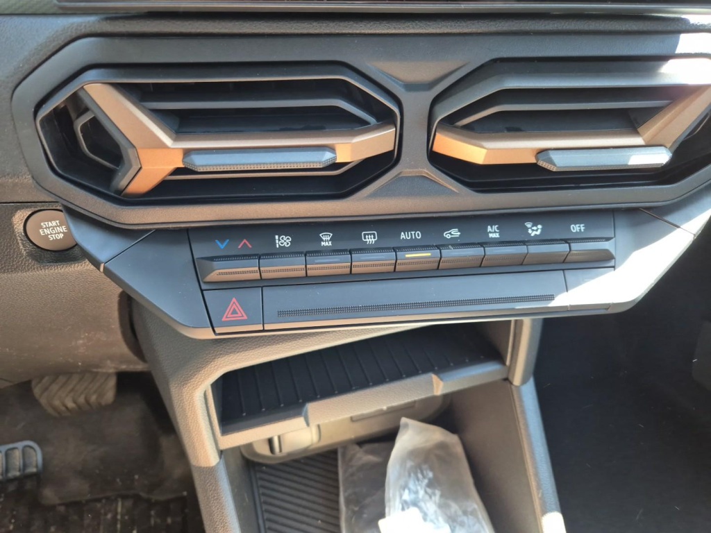 DACIA Duster 1.6 Hybrid 140hp - ref: 7-45251 - Photo 20