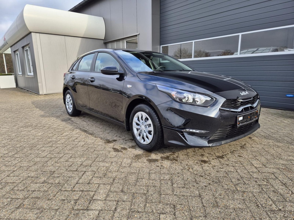 KIA Ceed Vision 1.5 Gasoline 140hp - ref: 7-45262 - Photo 6