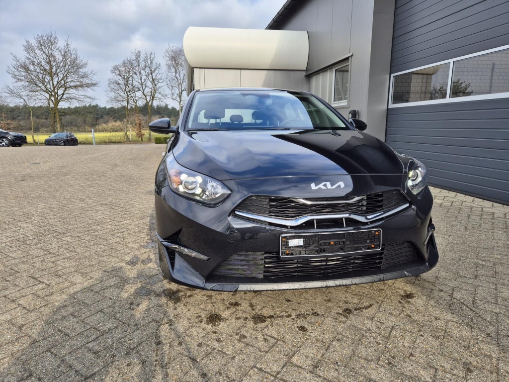 KIA Ceed Vision 1.5 Gasoline 140hp - ref: 7-45262 - Photo 7