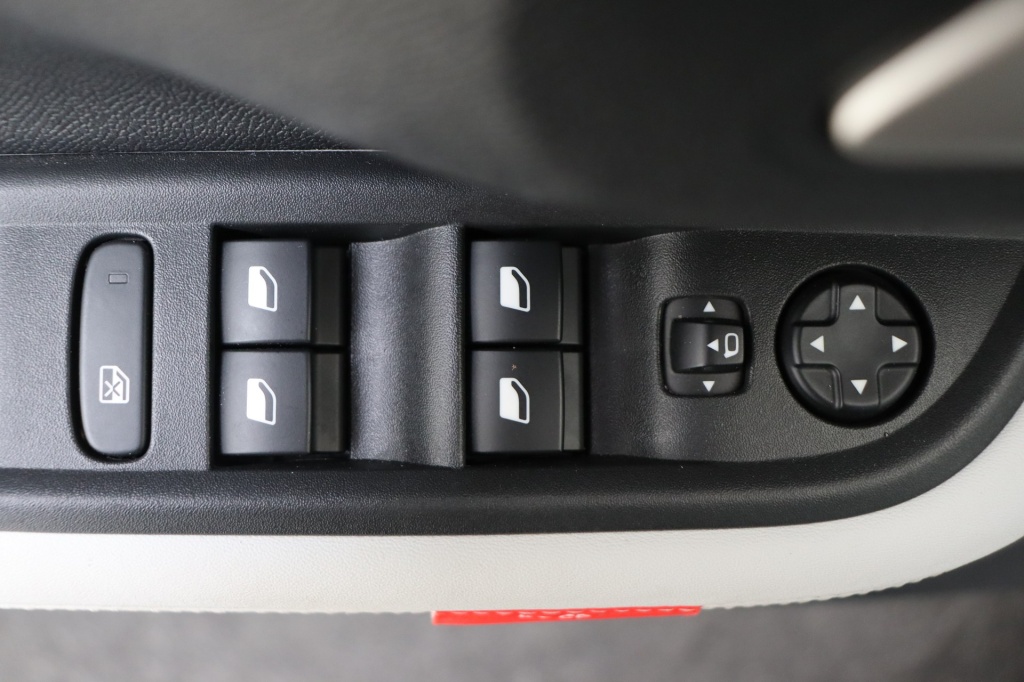 CITROEN C3 Aircross Hybrid 145 hp e-DSC6 MAX - ref: 7-45536 - Photo 17