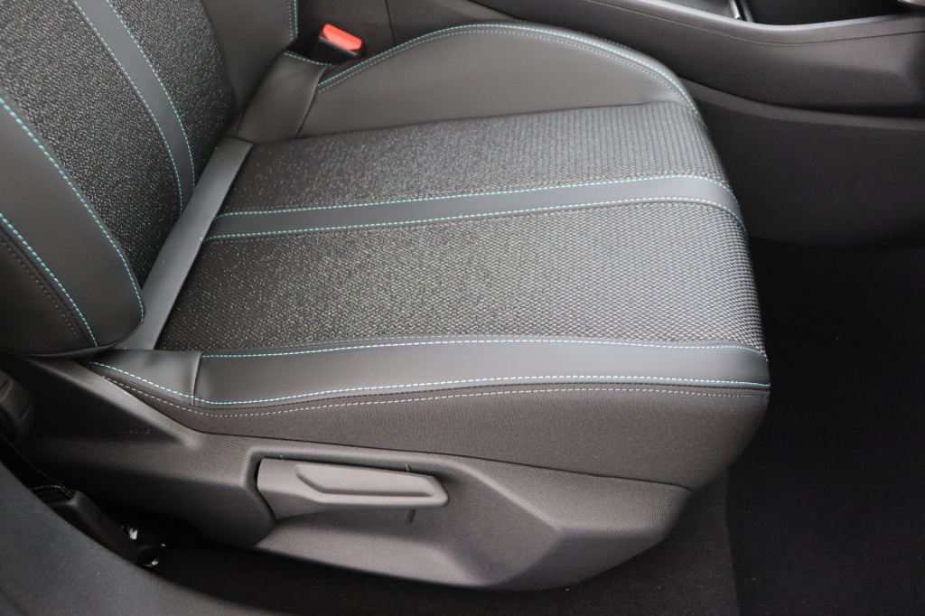 PEUGEOT 408 Allure Electric 210 hp Auto    - ref: 7-45788 - Photo 15