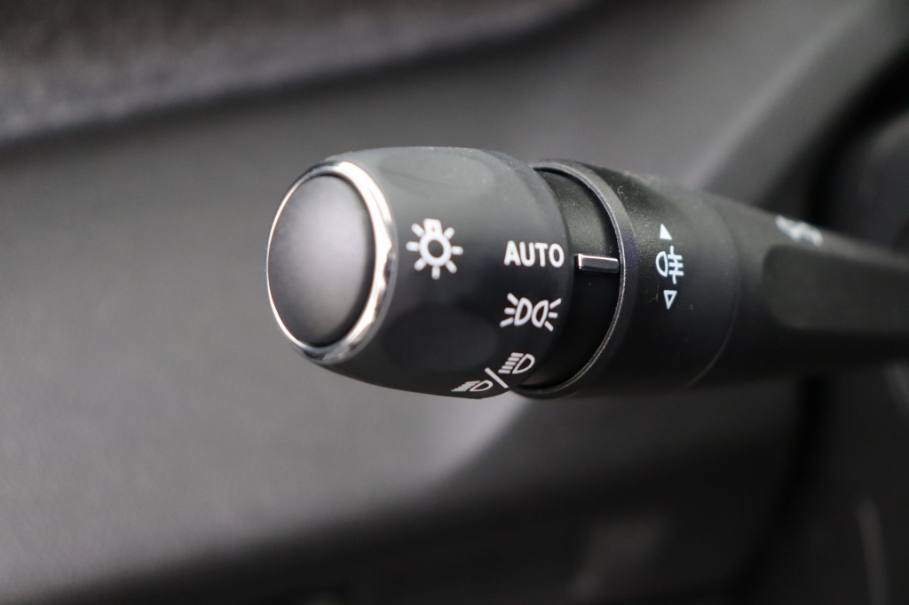 PEUGEOT 408 Allure 1.2 Turbo 130 hp EAT8   - ref: 7-45874 - Photo 19