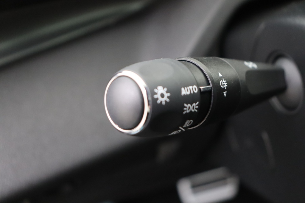 PEUGEOT 408 GT Hybrid 145 hp e-DSC6    - ref: 7-45882 - Photo 18