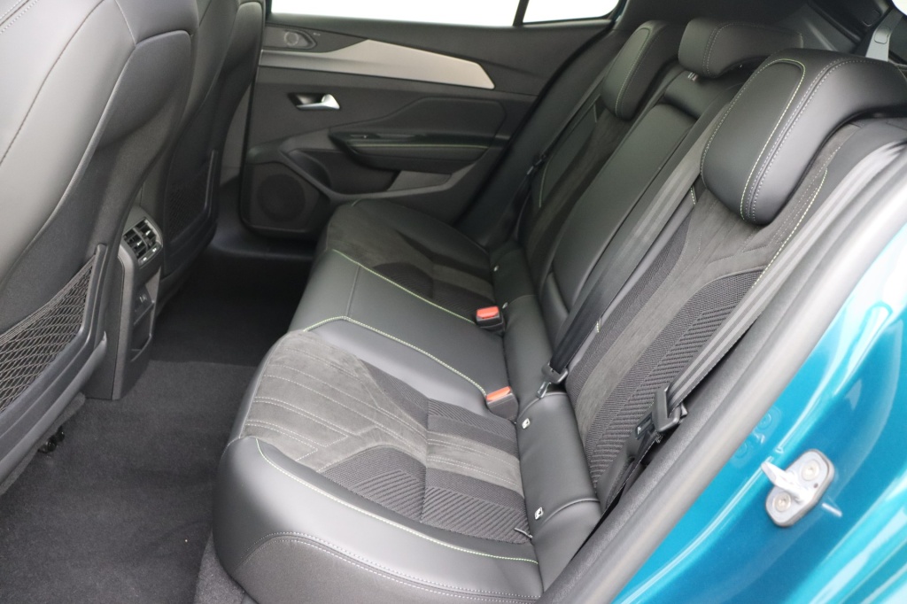 PEUGEOT 408 GT Electric 210 hp Auto    - ref: 7-45888 - Photo 16
