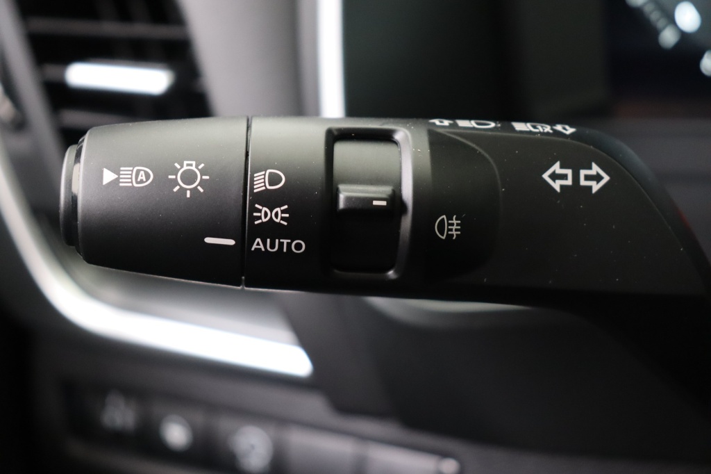 NISSAN Qashqai N-Connecta 1.3 158 hp CVT 2WD - ref: 7-45950 - Photo 18