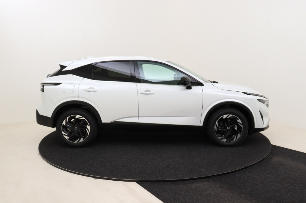 NISSAN Qashqai N-Connecta 1.3 158 hp CVT 2WD - ref: 7-45950 - Photo 4