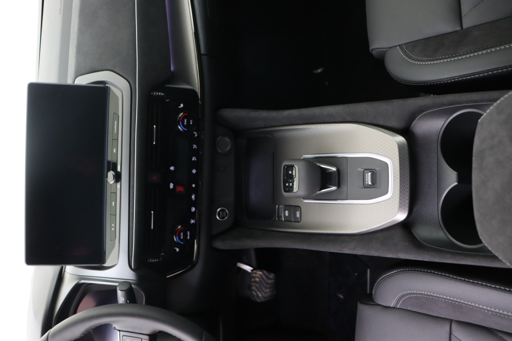 NISSAN Qashqai N-Design 1,3 158 hp CVT 2WD - ref: 7-45964 - Photo 12