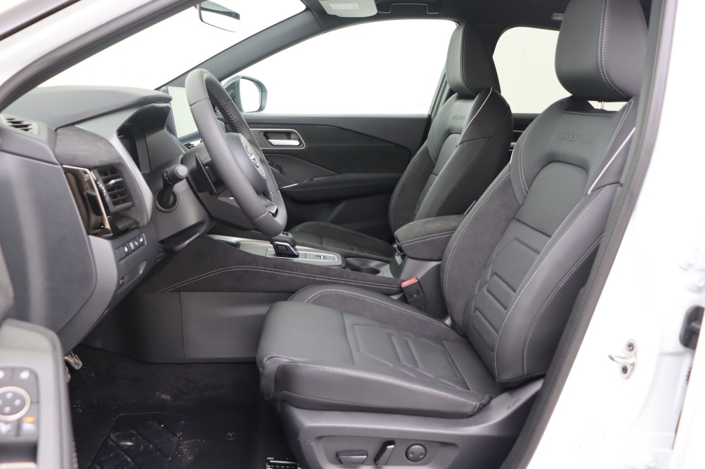 NISSAN Qashqai N-Design 1,3 158 hp CVT 2WD - ref: 7-45964 - Photo 13