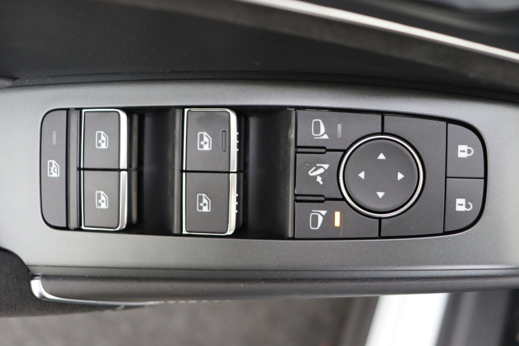 NISSAN Qashqai N-Design 1,3 158 hp CVT 2WD - ref: 7-45964 - Photo 17