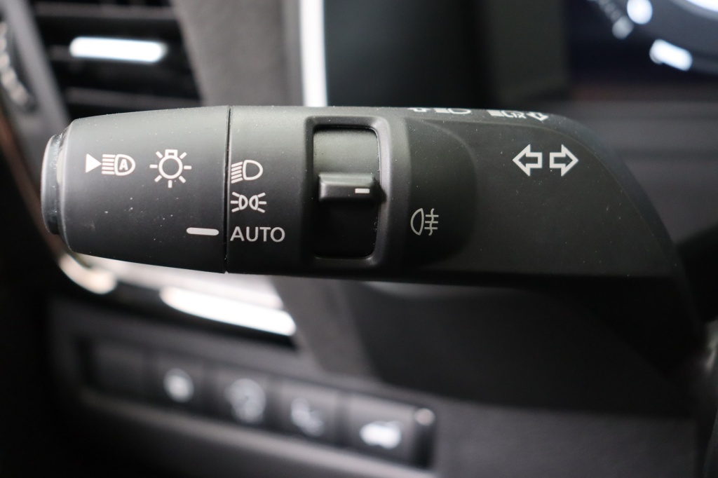 NISSAN Qashqai N-Design 1,3 158 hp CVT 2WD - ref: 7-45964 - Photo 18