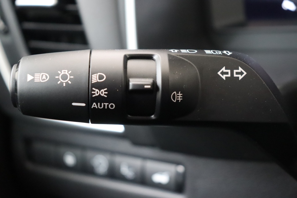 NISSAN Qashqai Tekna 1,3 158 hp CVT 2WD - ref: 7-45969 - Photo 18