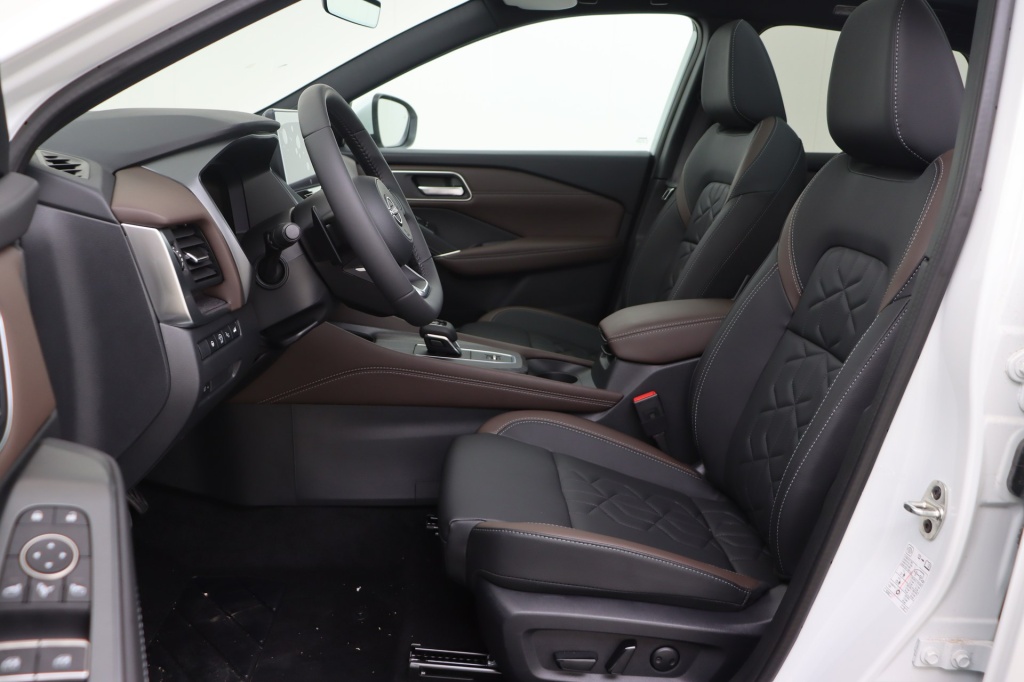 NISSAN Qashqai Tekna 1,3 158 hp CVT 2WD - ref: 7-45982 - Photo 13