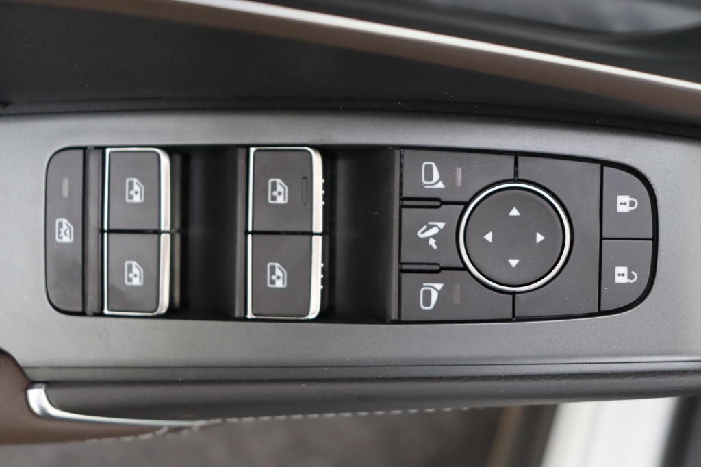 NISSAN Qashqai Tekna 1,3 158 hp CVT 2WD - ref: 7-45982 - Photo 17