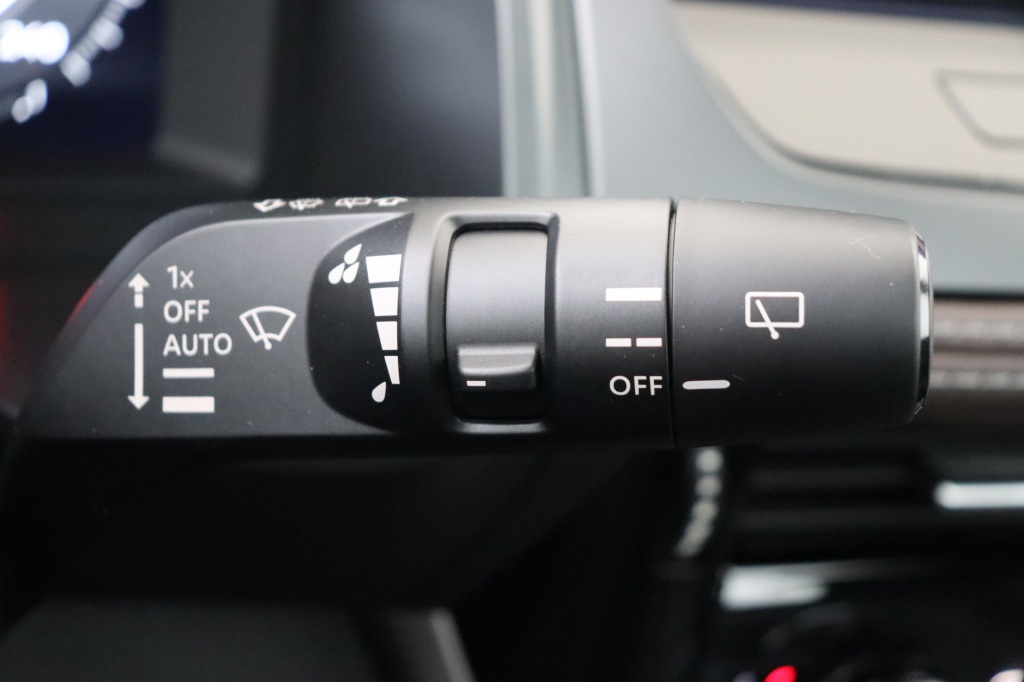 NISSAN Qashqai Tekna 1,3 158 hp CVT 2WD - ref: 7-45983 - Photo 19