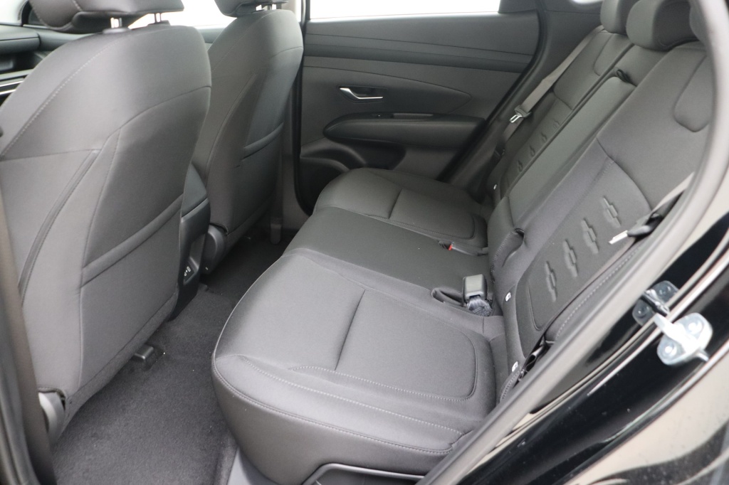 HYUNDAI Tucson Feel + Winter pack 1,6 T-Gdi 252 hp A6 PHEV 2WD - ref: 7-46246 - Photo 16