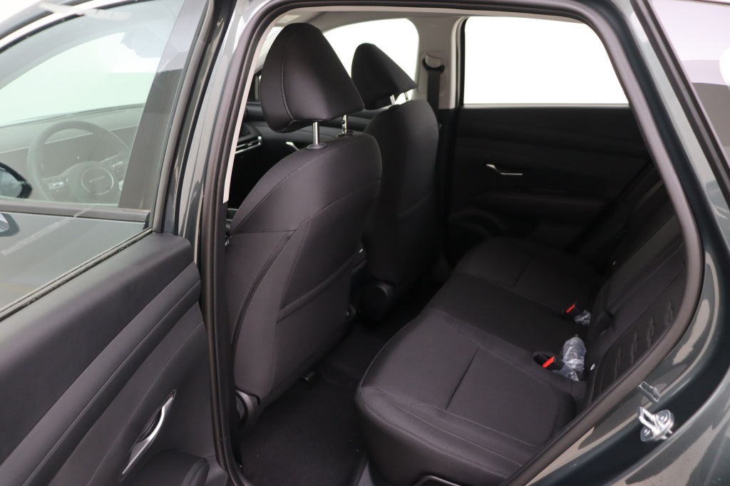 HYUNDAI Tucson Feel + Winter pack 1,6 T-Gdi 252 hp A6 PHEV 2WD - ref: 7-46252 - Photo 12