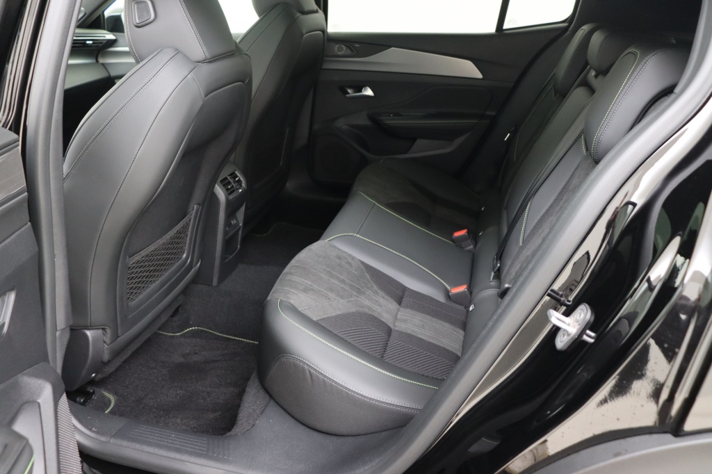 PEUGEOT 408 GT 58 kWh Electric 214 hp Auto    - ref: 7-46776 - Photo 16