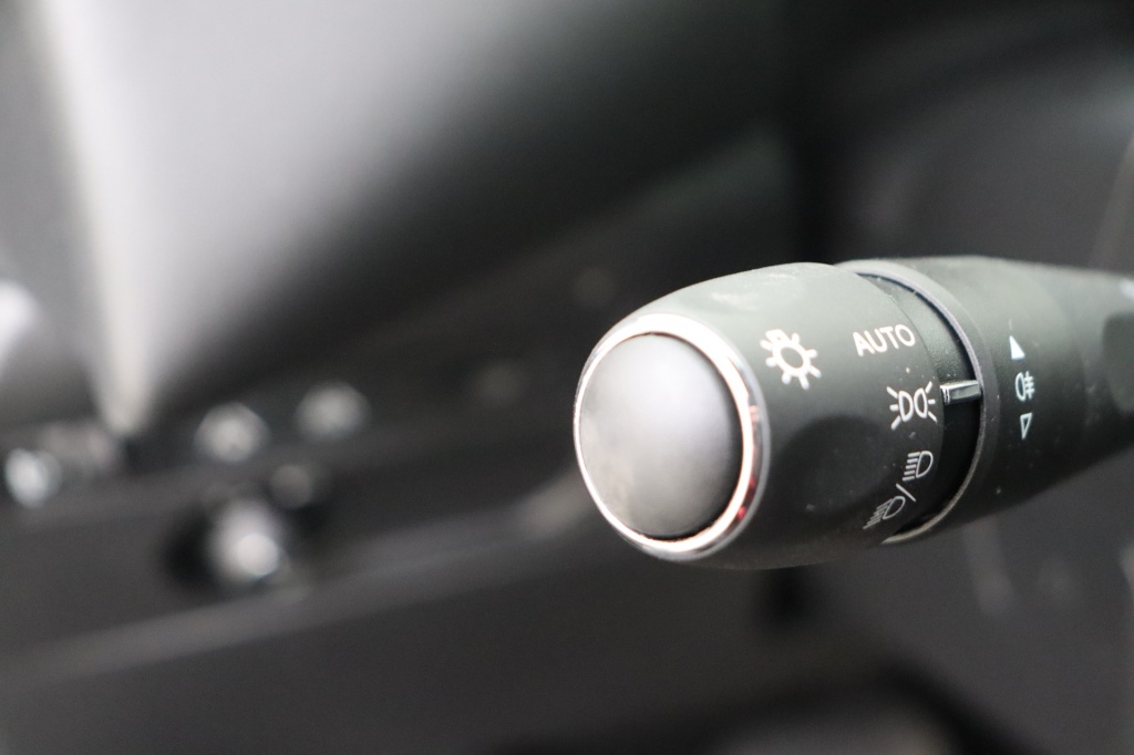 DS DS3 Crossback Faubourg 1.2 PureTech EAT8 - ref: 7-47075 - Photo 17