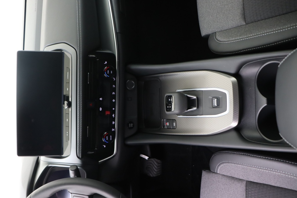 NISSAN Qashqai N-Connecta + Cold Pack 1,3 158 hp CVT 2WD - ref: 7-47147 - Photo 12