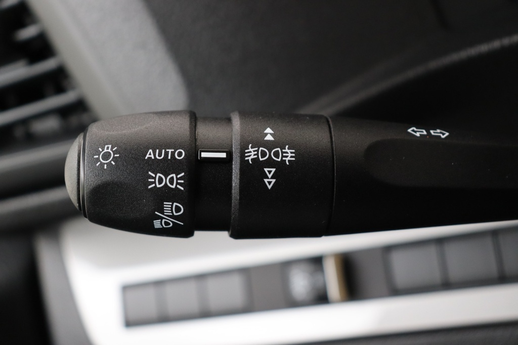 PEUGEOT Expert Long 2.0 BlueHDi 145 hp S&S EAT8 - ref: 7-47215 - Photo 17