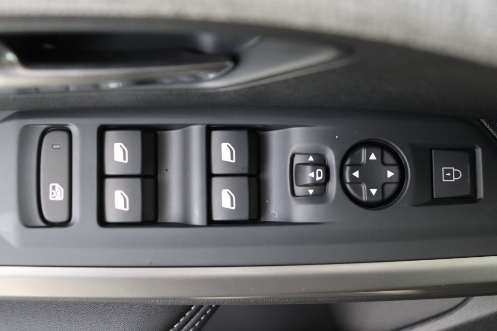 PEUGEOT 3008 Allure Hybrid 145 hp e-DSC6    - ref: 7-47261 - Photo 17