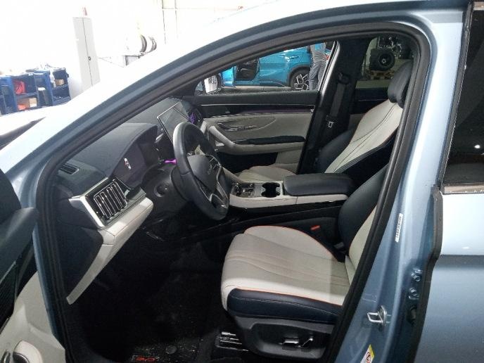 BYD Seal Seal U Design 87 kWh Elektro 218hp - ref: 7-47331 - Photo 8