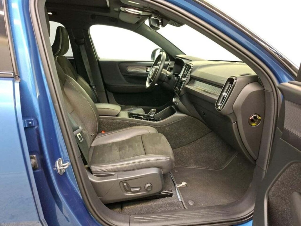 VOLVO XC40 XC 40 P8 Twin Pure Electric AWD R-Design Recharge Elektro 408hp AWD - ref: 7-47334 - Photo 15