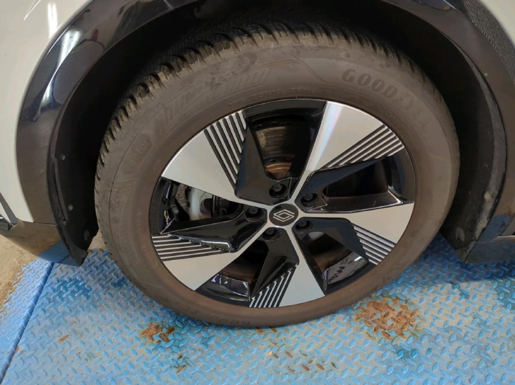 RENAULT Megane Equilibre Elektro 131hp - ref: 7-47339 - Photo 18