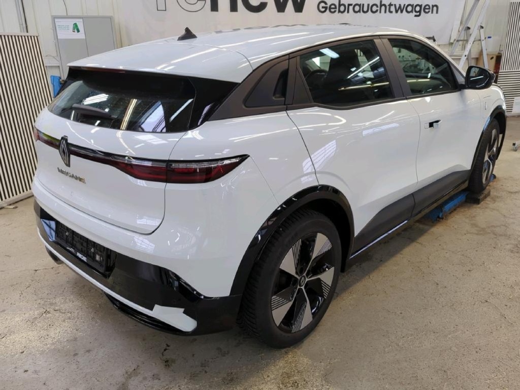 RENAULT Megane Equilibre Elektro 131hp - ref: 7-47339 - Photo 8