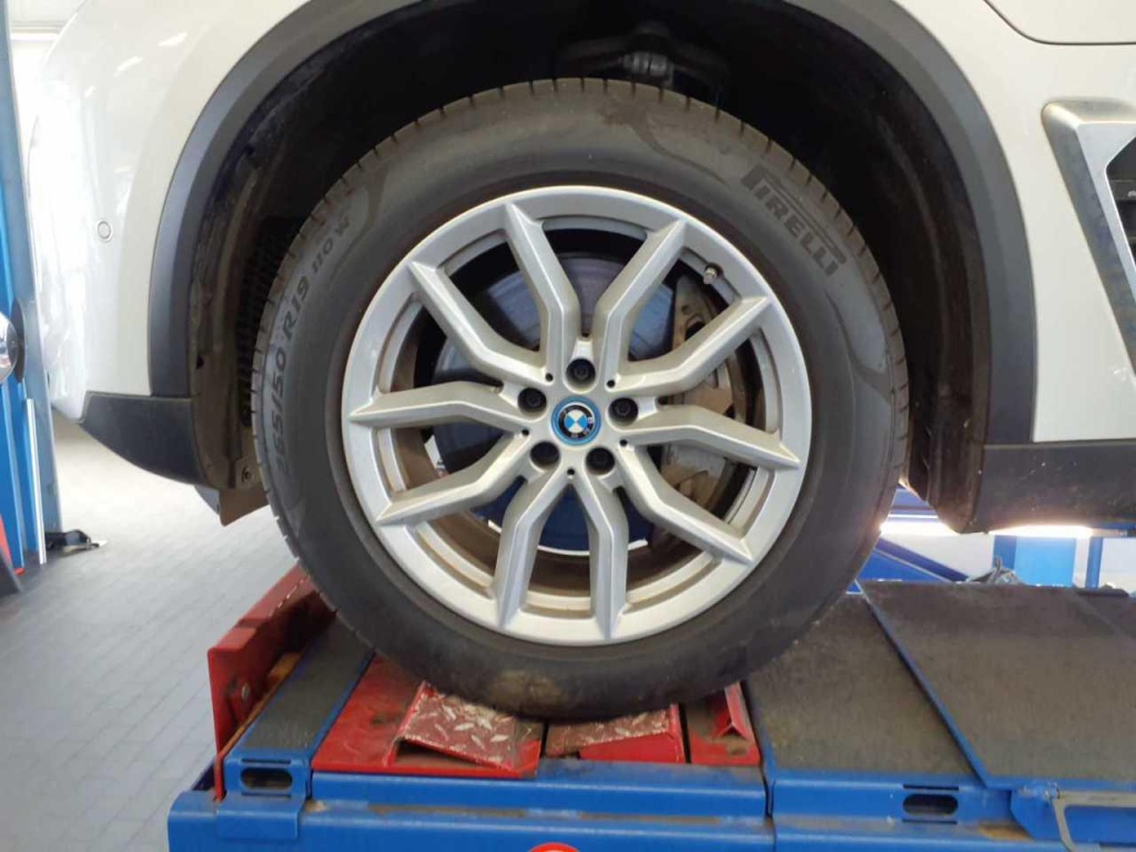 BMW X5 X5 xDrive50e xDrive (EURO 6d). 3.0 Plugin Hybrid (Benzin) 313hp xDrive - ref: 7-47352 - Photo 2