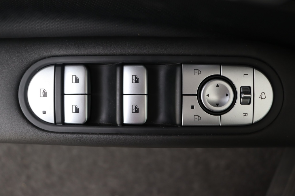 HYUNDAI Ioniq Core 58 kWh 166 hp - ref: 7-47548 - Photo 17