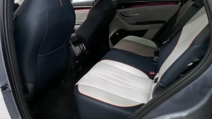 BYD Seal Seal U Design 87 kWh Elektro 218hp - ref: 7-47623 - Photo 9