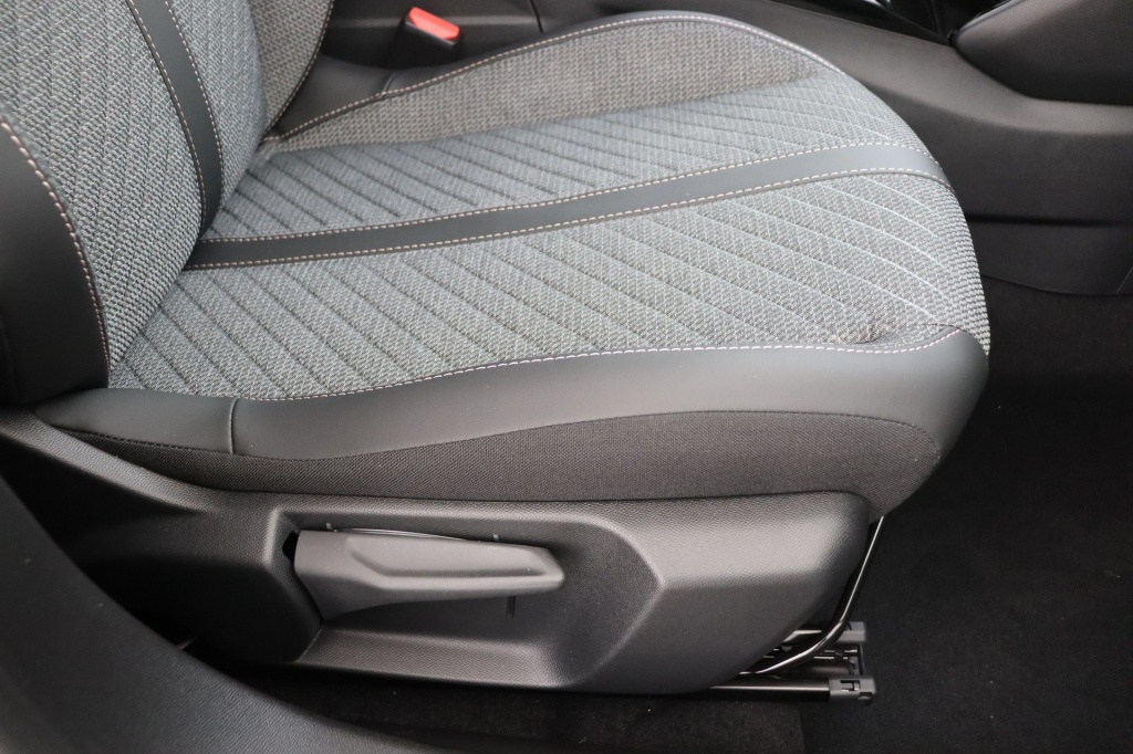 PEUGEOT 2008 Allure 1.2 Turbo 100 hp Man. 6 - ref: 7-47724 - Photo 15