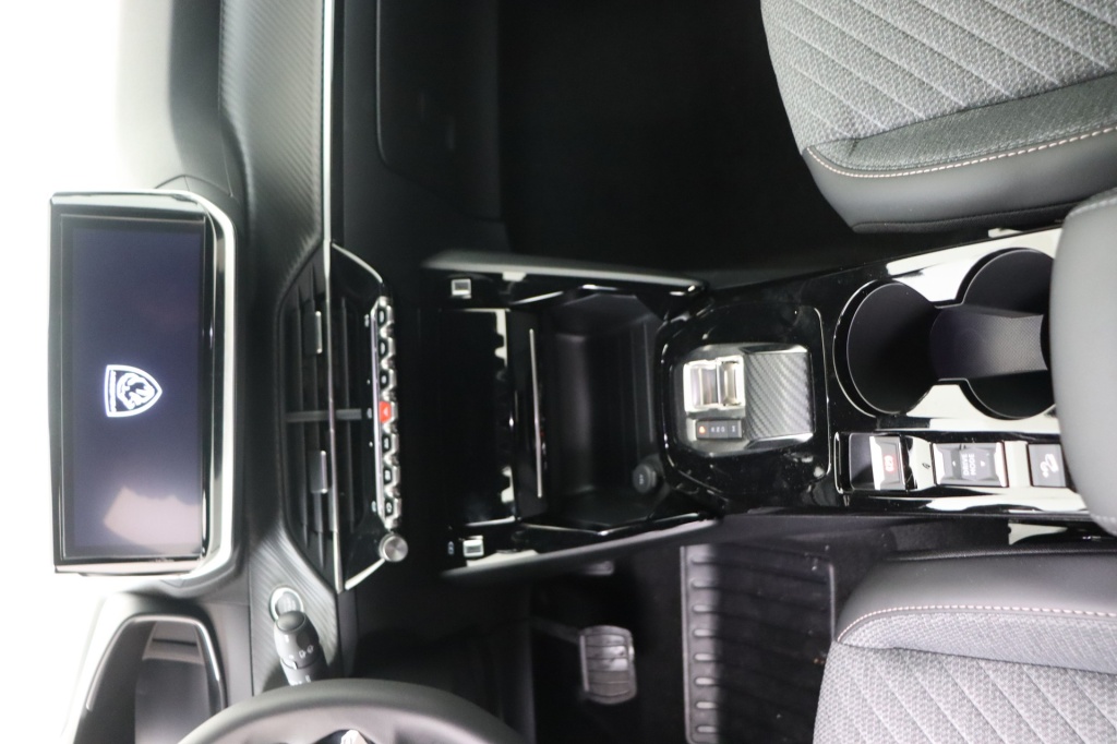 PEUGEOT 2008 Allure Hybrid 145 hp e-DSC6    - ref: 7-47730 - Photo 12