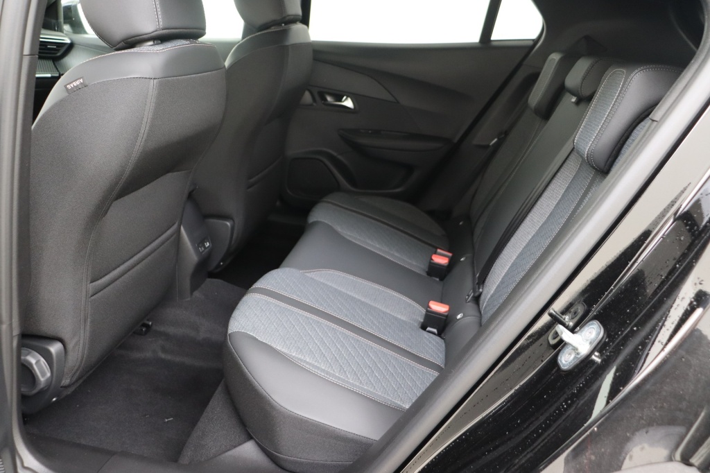 PEUGEOT 2008 Allure Hybrid 145 hp e-DSC6    - ref: 7-47732 - Photo 16