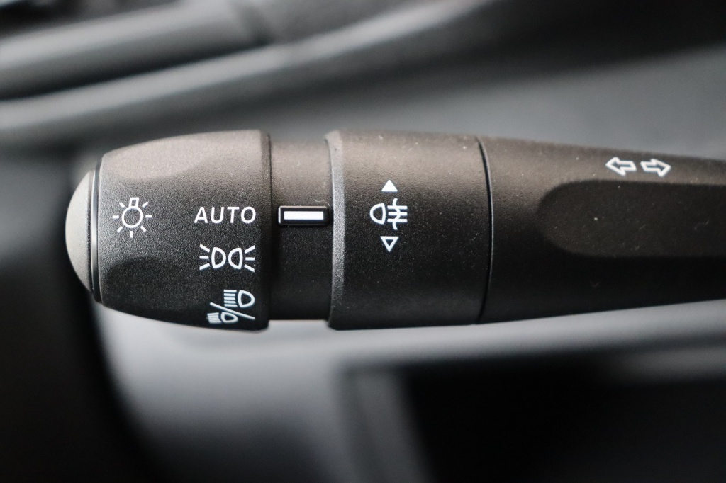 PEUGEOT Expert Long 2.0 BlueHDi 145 hp MAN.6   - ref: 7-47744 - Photo 17