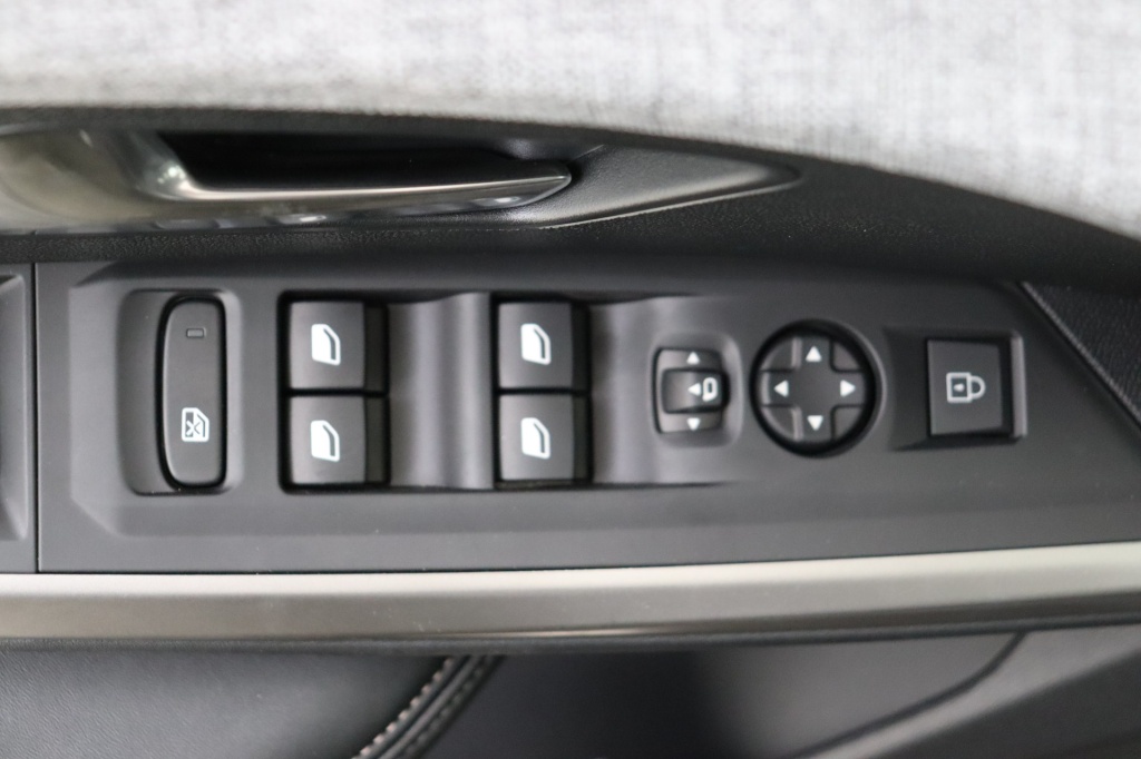 PEUGEOT 3008 Allure Hybrid 145 hp e-DSC6    - ref: 7-47755 - Photo 14