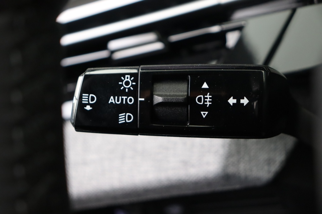 PEUGEOT 3008 Allure Hybrid 145 hp e-DSC6    - ref: 7-47755 - Photo 17