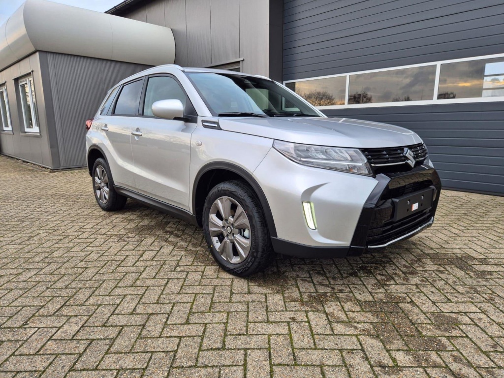 SUZUKI Vitara Comfort+ 1.4 Gasoline 110hp 4x4 - ref: 7-48122 - Photo 6