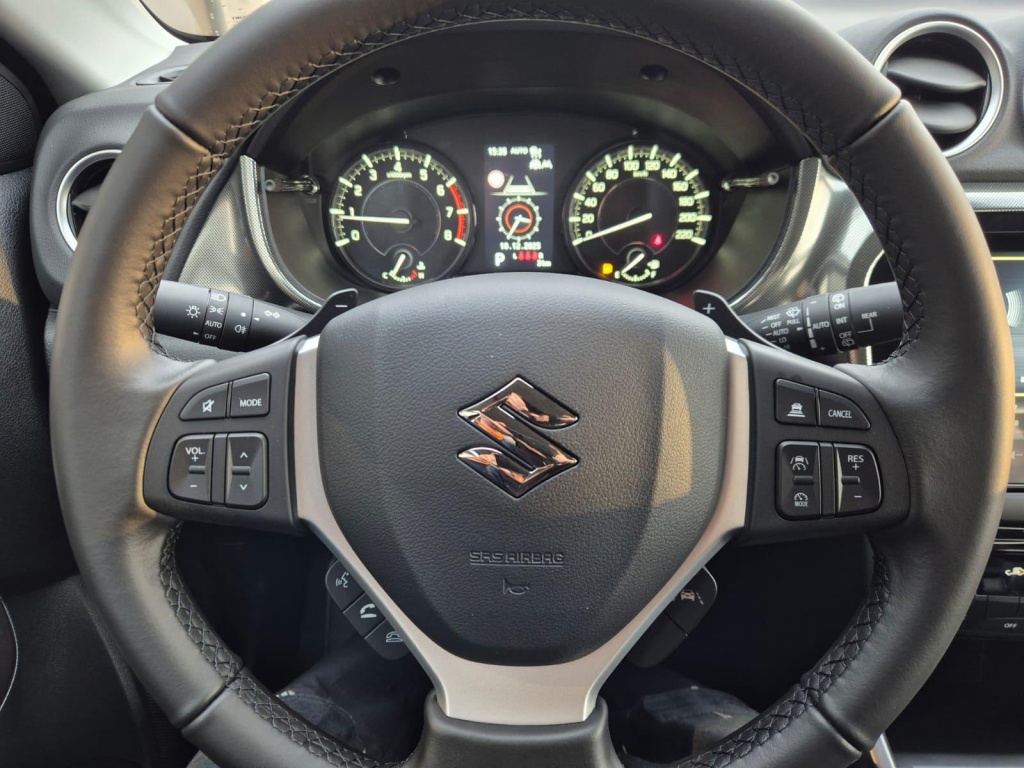 SUZUKI Vitara Comfort+ 1.4 Gasoline 110hp 4x4 - ref: 7-48126 - Photo 12
