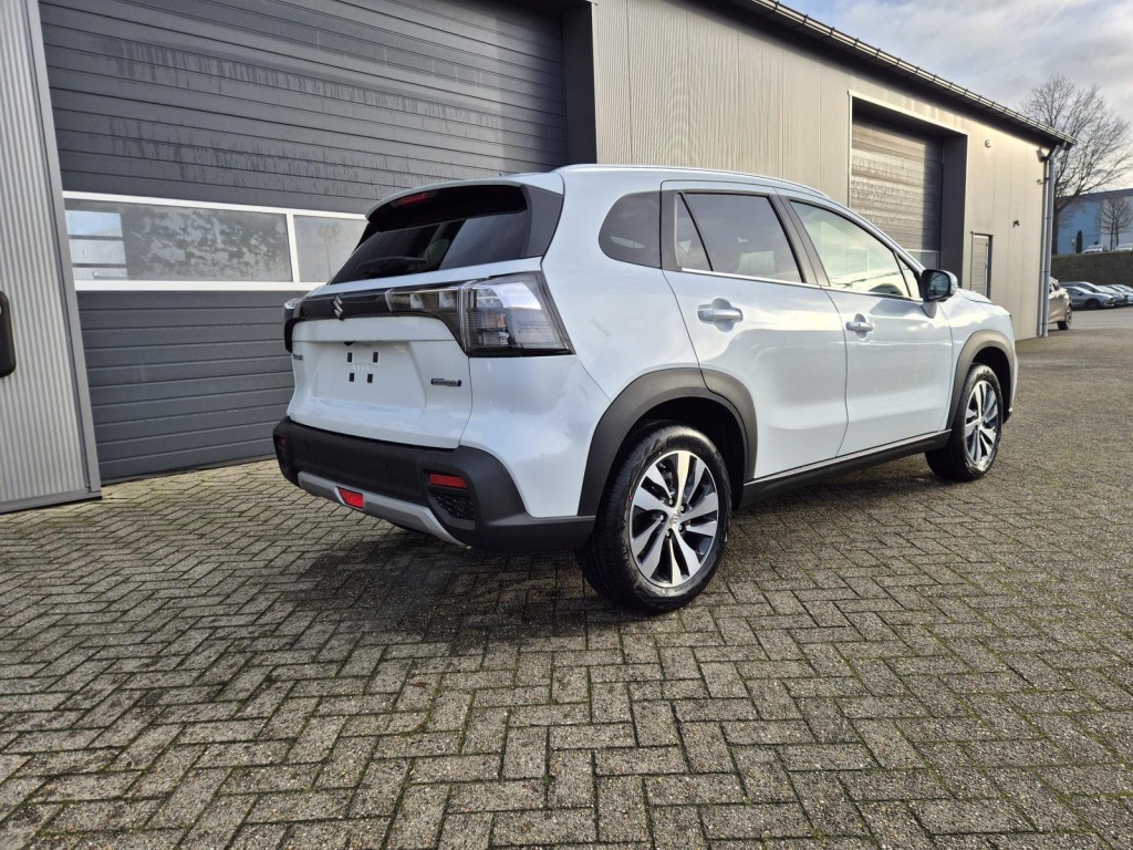 SUZUKI S-Cross Comfort+ 1.4 Gasoline 110hp 4x4 - ref: 7-48128 - Photo 4