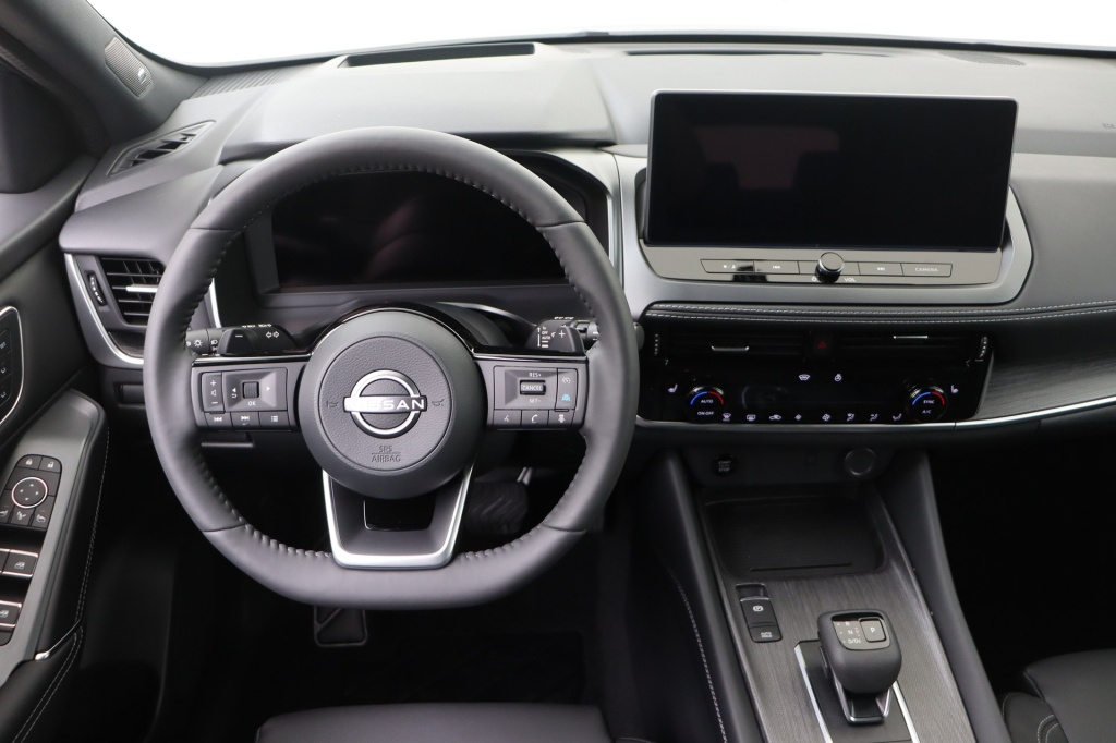 NISSAN Qashqai Tekna 1.3 158 hp CVT 2WD - ref: 7-48700 - Photo 11