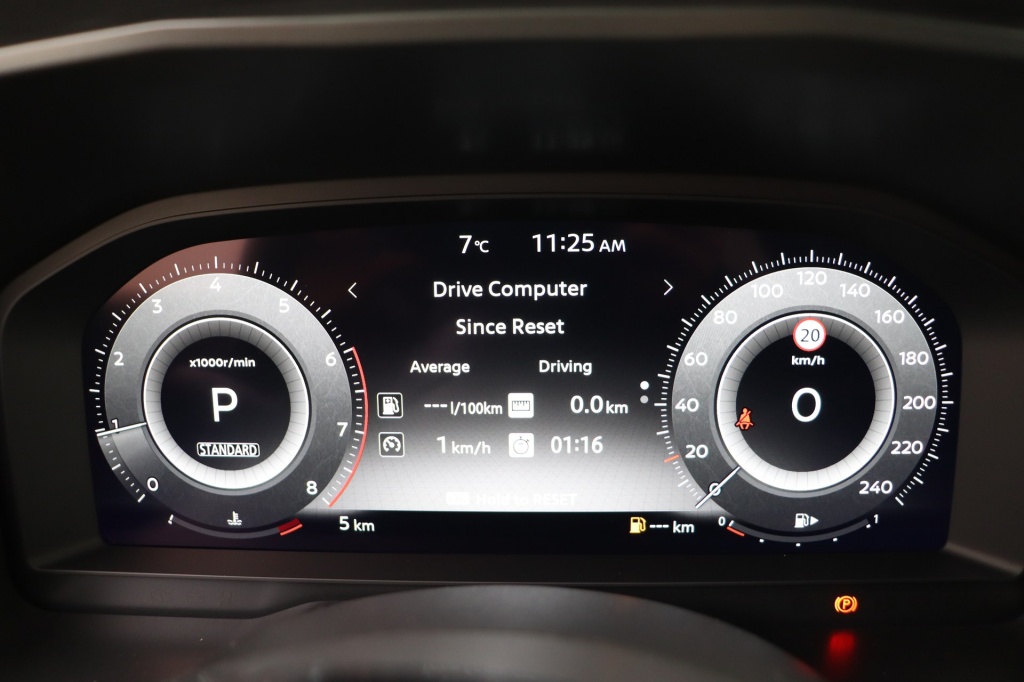 NISSAN Qashqai Tekna 1.3 158 hp CVT 2WD - ref: 7-48702 - Photo 20