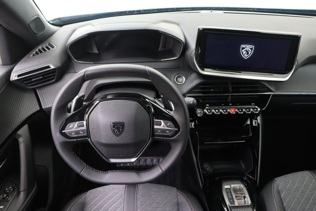 PEUGEOT 2008 Allure Hybrid 145 hp e-DSC6 - ref: 7-49261 - Photo 11