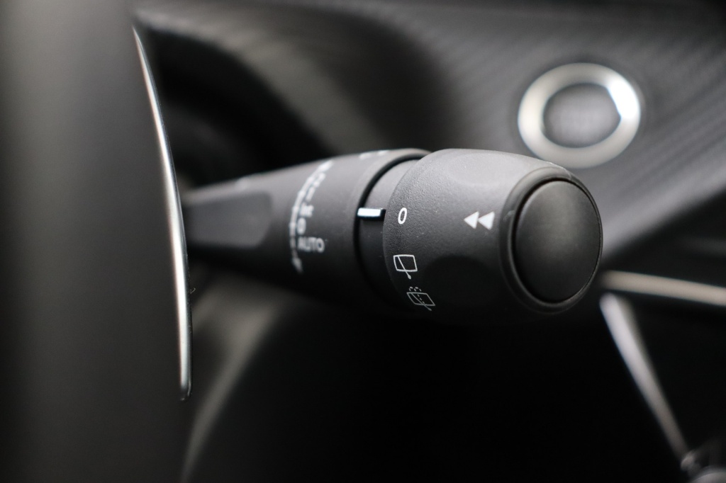 PEUGEOT 2008 Allure Hybrid 145 hp e-DSC6 - ref: 7-49274 - Photo 18