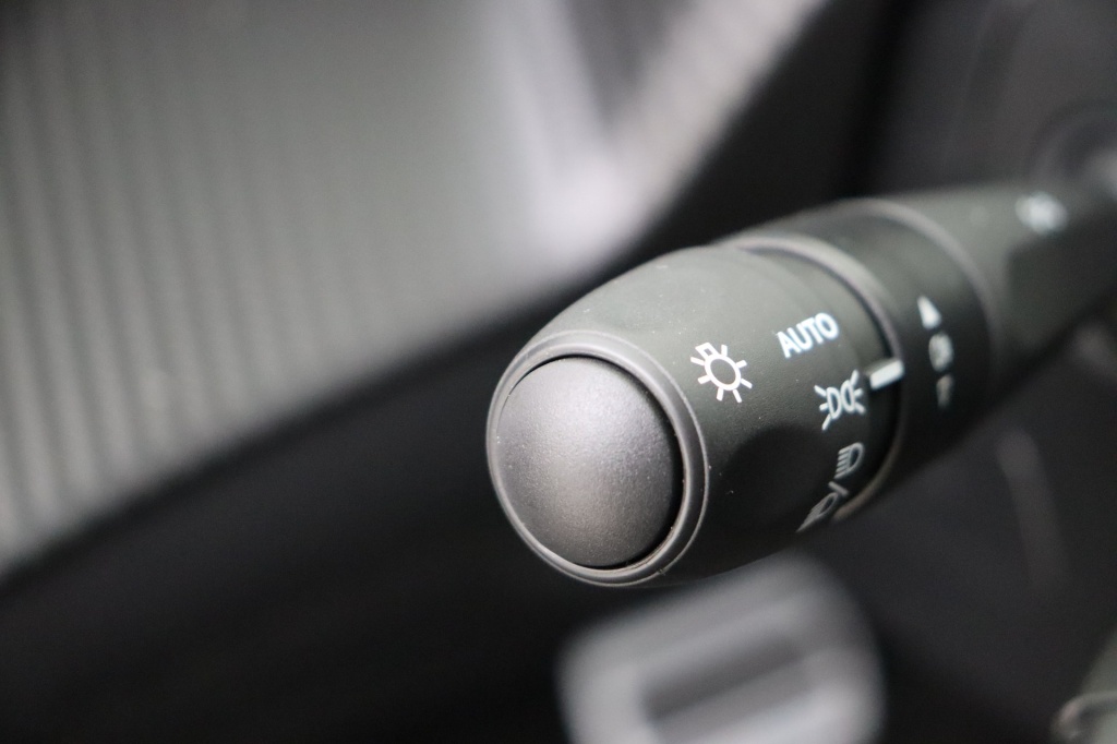 PEUGEOT 2008 GT Electric 54 kWh 156 hp - ref: 7-49408 - Photo 18